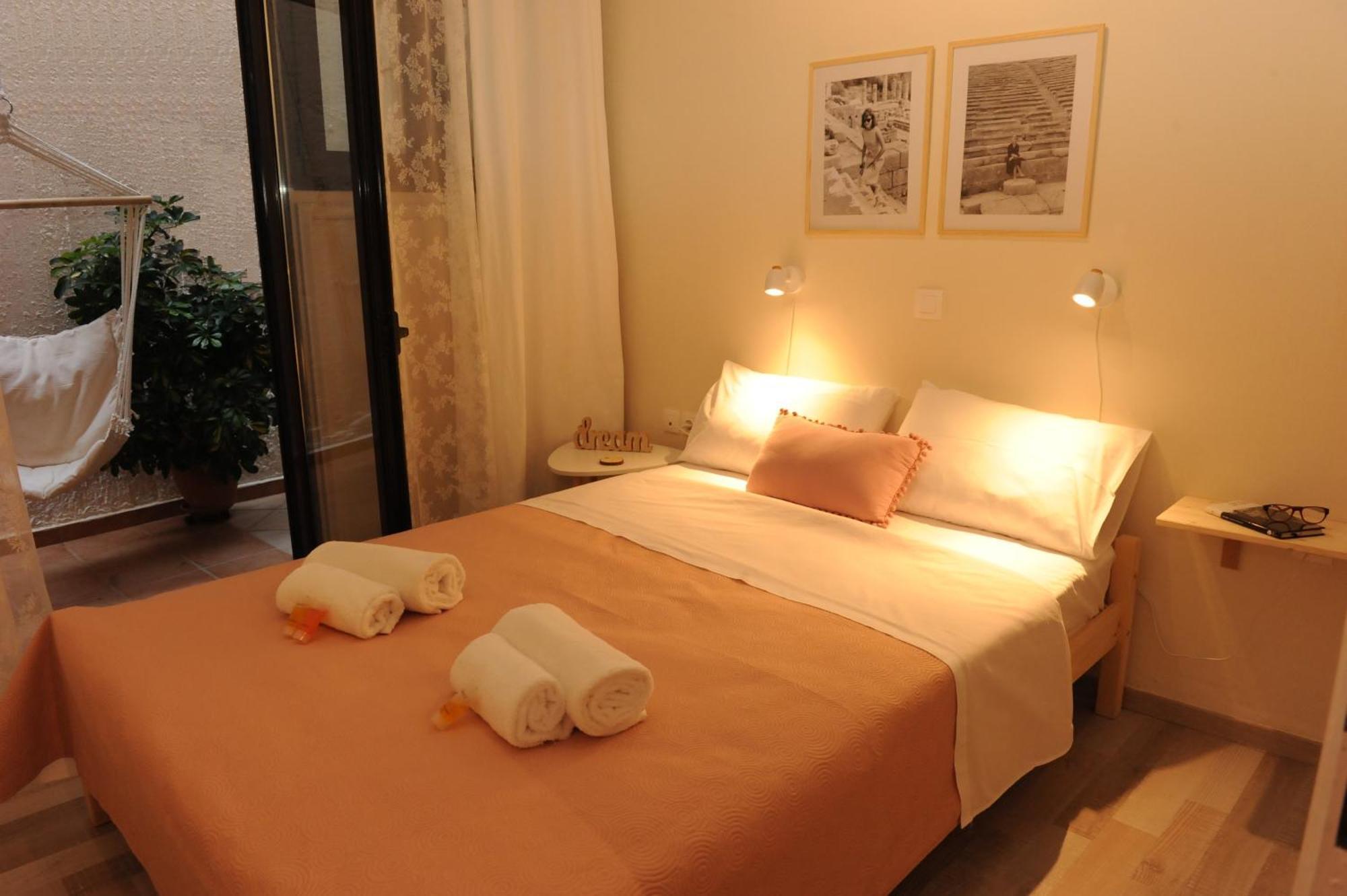 Delphic Moments - Sunny App 3Br, 2Ba With View Apartment Exterior foto
